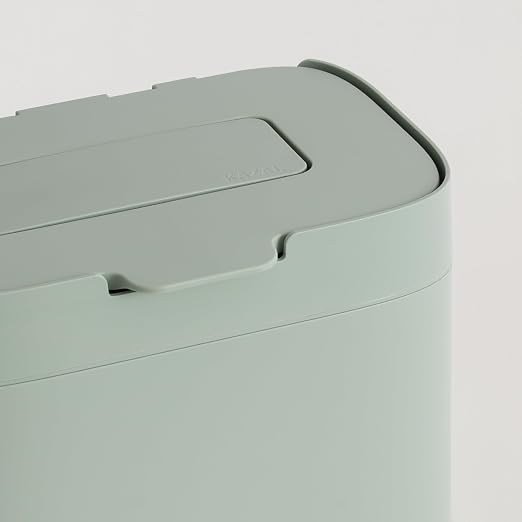 KAZAI. Compost Bin Kitchen 'Elin' | 1.2 GAL / 4.5L Countertop Compost Bin with Lid & Carbon Filter | Odor-Free, Dishwasher Safe, with Inner Bucket | Small Indoor Kitchen Composter | Sage-Green