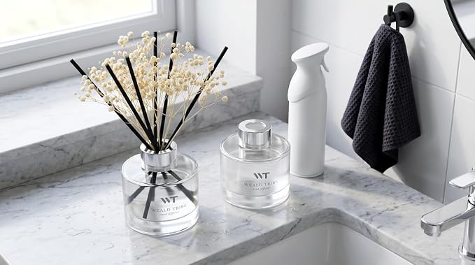 Flower Reed Diffuser Set Gardenia Scent for Bathroom Accessories Shelf Decor & Air Fresheners, Sticks Defusers with 5.1 fl oz Essential Oils & Leaves, House Bedroom Office Decor & Gifts
