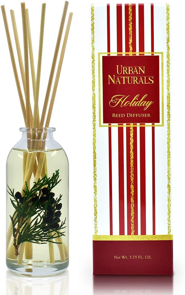 Reed Diffuser Set, Cranberry & Pine - Bathroom Shelf Décor | Holiday Wreath with Real Botanicals, Christmas Gift Idea for the Home