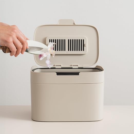 KAZAI. Compost Bin Kitchen 'Elin' | 1.2 GAL / 4.5L Countertop Compost Bin with Lid & Carbon Filter | Odor-Free, Dishwasher Safe, with Inner Bucket | Small Indoor Kitchen Composter | Taupe