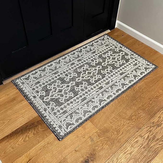 Pilgrim Home and Hearth 19652-1 Area Rugs, 46" x 28", Beautiful