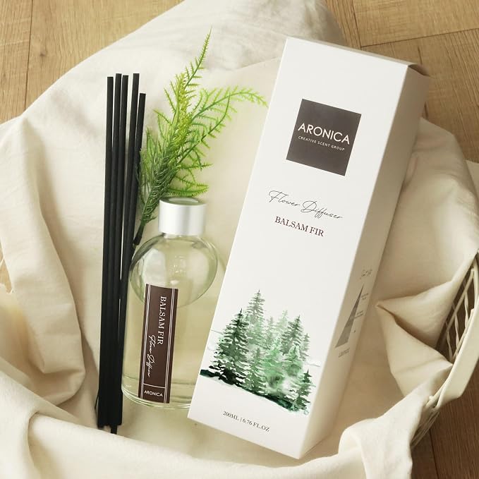 Modern Christmas Décor, Christmas Smells for House, Holiday Pine Aesthetic Diffuser, Simple Scents Evergreen Trees Boho, Cozy Office Decor for Holiday, Winter Bathroom Decor