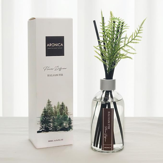 Modern Christmas Décor, Christmas Smells for House, Holiday Pine Aesthetic Diffuser, Simple Scents Evergreen Trees Boho, Cozy Office Decor for Holiday, Winter Bathroom Decor