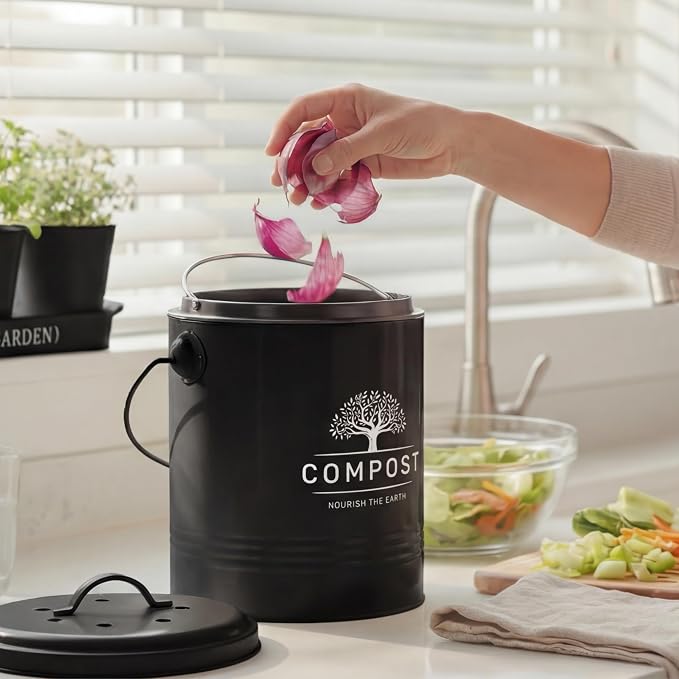 Perfnique Kitchen Compost Bin, 1.3 Gallon Countertop Compost Bin with Lid, Indoor Compost Bucket Includes Inner Bucket Liner and Carbon Filter, Small Compost Bin with Trash Bags (with Bags, Black)