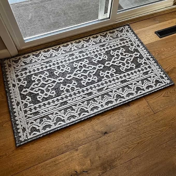 Pilgrim Home and Hearth 19652-1 Area Rugs, 46" x 28", Beautiful