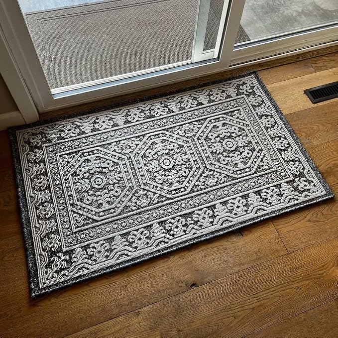 Pilgrim Home and Hearth 19653-1 Area Rugs, 46" x 28", Beautiful