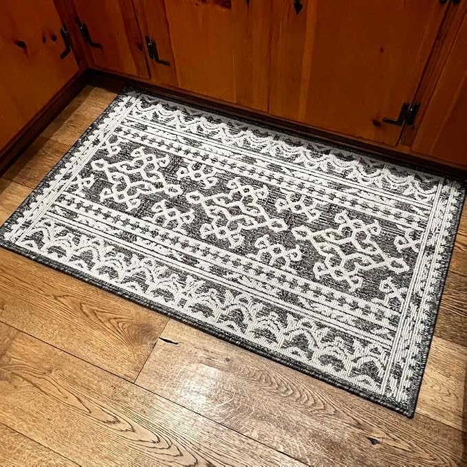 Pilgrim Home and Hearth 19652-1 Area Rugs, 46" x 28", Beautiful