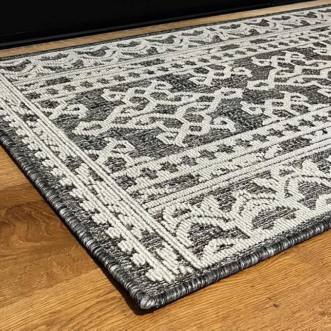 Pilgrim Home and Hearth 19652-1 Area Rugs, 46" x 28", Beautiful
