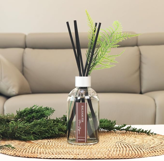 Modern Christmas Décor, Christmas Smells for House, Holiday Pine Aesthetic Diffuser, Simple Scents Evergreen Trees Boho, Cozy Office Decor for Holiday, Winter Bathroom Decor