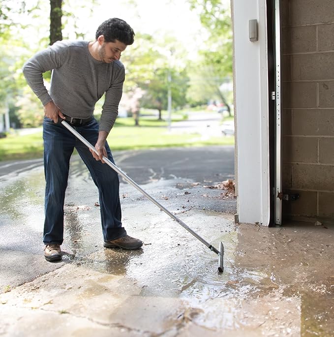 Unger Professional AquaFlex Uneven Surface Floor Squeegee, 18" (Pack of 10)