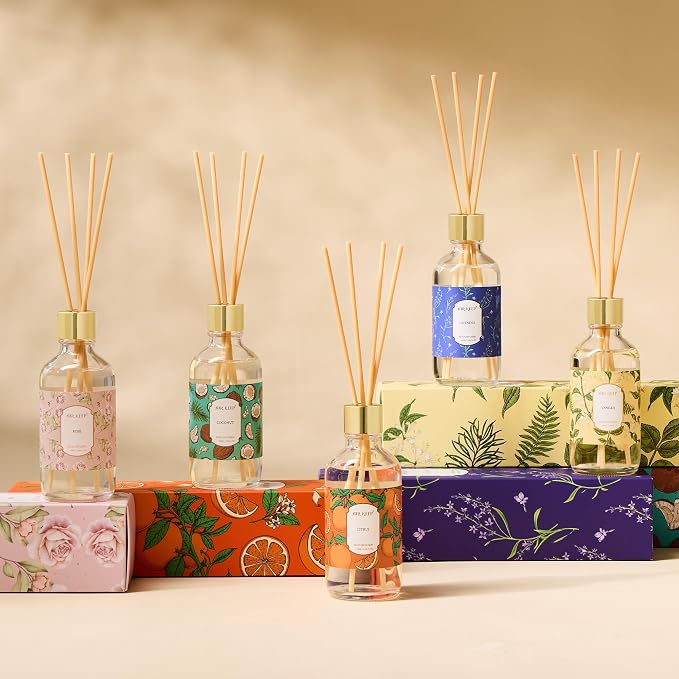 Reed Diffuser Oil Set with Reed Sticks,Vanilla Aromatherapy Oil Scent Diffuser for Home Office Bathroom Decoration Perfume and Gifts 3.38 oz/100ml