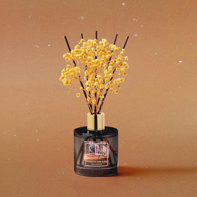 Reed Diffuser - Midnight New York 6.7 Fl.oz Reed Diffuser Set with 8 Sticks & Preserved Baby's Breath, Reed Diffuser for Home Bathroom Shelf Decor