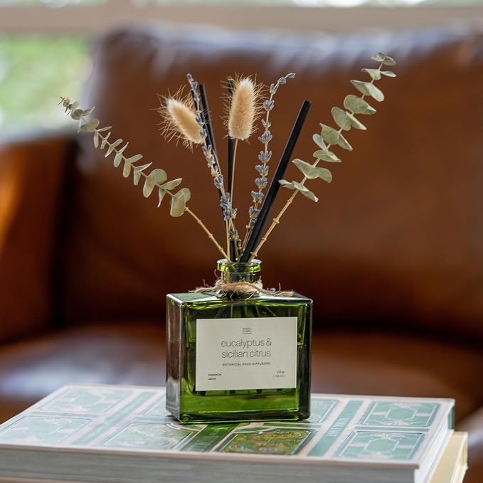 Craft & Kin Reed Diffuser with Dried Flowers | 5 oz Sicilian Citrus & Eucalyptus Scented Fall Reed Diffusers for Home, Bathroom | Scent Sticks | Elegant Fragrance Home Decor for Men & Women
