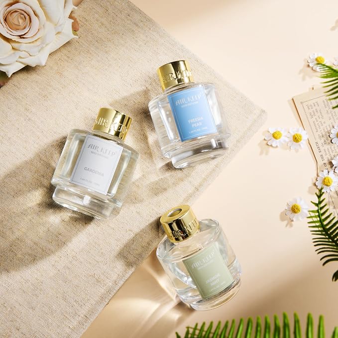 Reed Diffuser Set of 3, Jasmine Mint Gardenia Freesia Pear Oil Reed Diffusers for Bedroom Living Room Office Aromatherapy Oil Reed Diffuser for Gift 50ml x 3