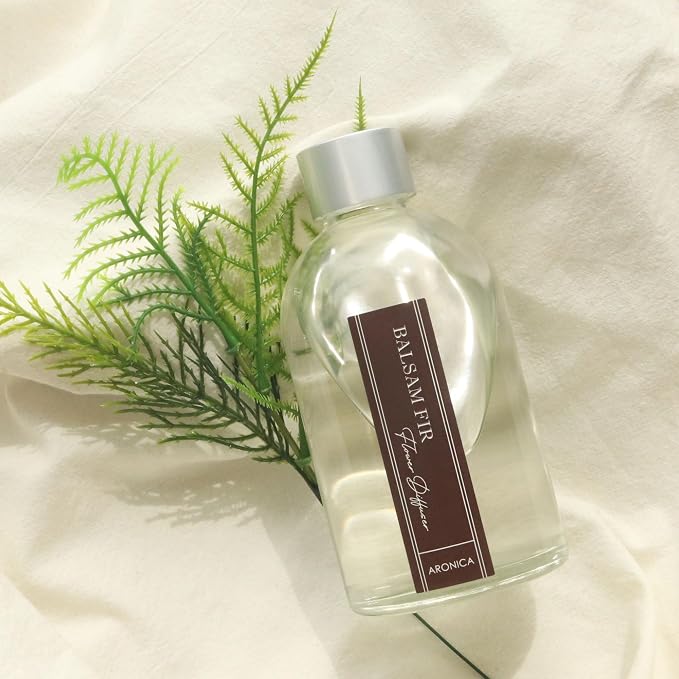 Modern Christmas Décor, Christmas Smells for House, Holiday Pine Aesthetic Diffuser, Simple Scents Evergreen Trees Boho, Cozy Office Decor for Holiday, Winter Bathroom Decor