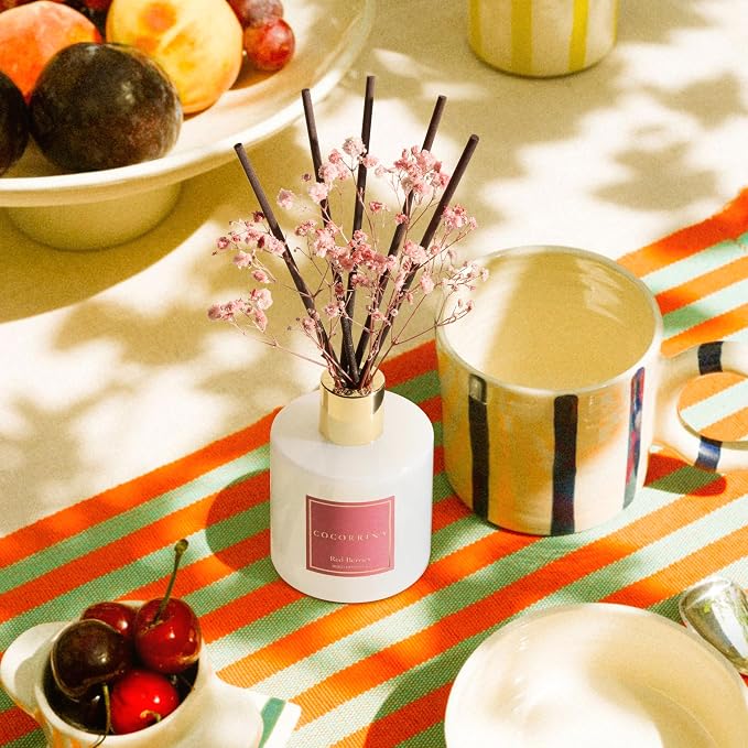 Reed Diffuser - Red Berries 6.7 fl oz Reed Diffuser with Sticks, Home Bedrrom Bathroom Shelf Decor